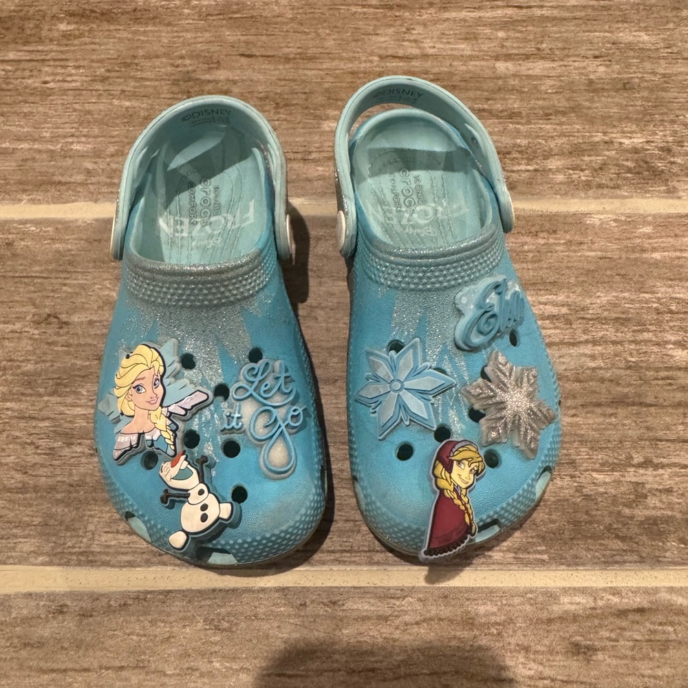 CROCS DISNEY FROZEN ELSE CLOGS BLUE SILVER GLITTER